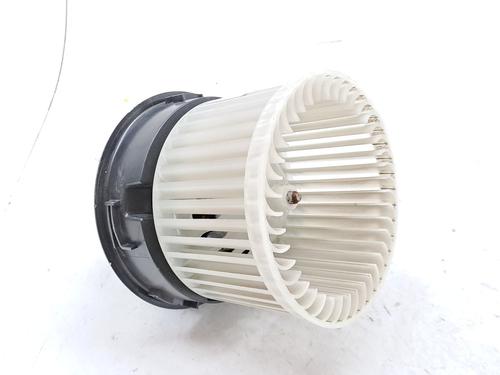 Heater blower motor PEUGEOT 2008 II (UD_, US_, UY_, UJ_, UR_, UC_) 1.2 PureTech 100 (USHNK) | BP29301665M62 