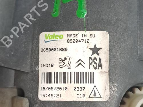 Right front fog light CITROËN C4 I (LC_) 1.6 HDi | BP24108780C31