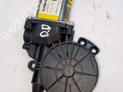 Right front window motor HYUNDAI SONATA V (NF) 2.0 CRDi | BP26233367E20 