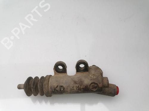 Koblingscylinder TOYOTA HILUX VII Pickup (_N1_, _N2_, _N3_) 2.5 D-4D 4WD (KUN25) (144 hp) 23421105