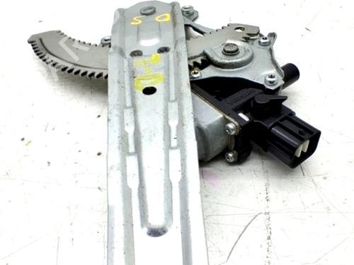 Elevalunas trasero derecho SUBARU LEGACY V Estate (BR) 2.0 D AWD (BRD) (150 hp) 32105782