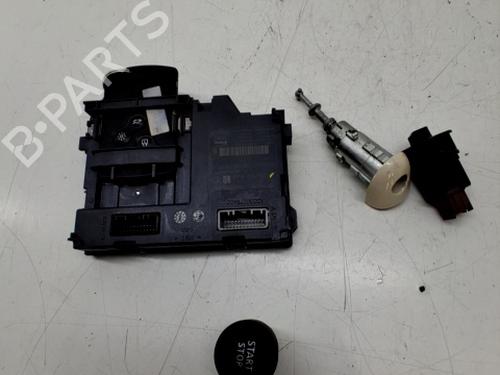 Used Ignition barrel RENAULT CAPTUR I (J5_, H5_) 1.2 TCe 120 (118 hp) 29326040
