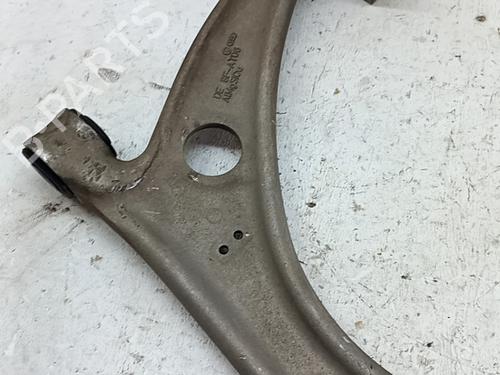 Used Left front suspension arm Left front suspension arm VW PASSAT B6 (3C2) 2.0 TDI (140 hp) 33762362 33762362