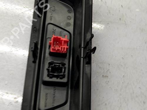 Switch DACIA SANDERO III 1.0 TCe 90 | BP32436289I30