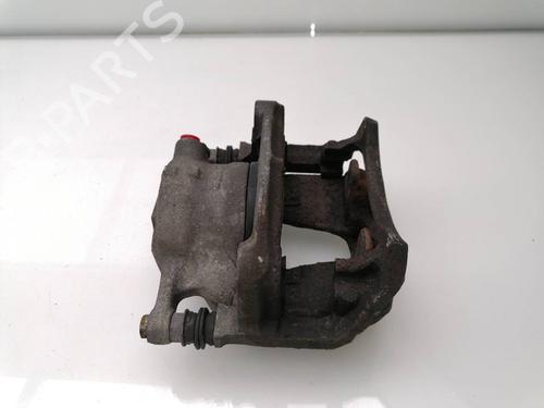 Used Right front brake caliper MERCEDES-BENZ A-CLASS (W176) A 180 CDI (176.000) (109 hp) 23936554