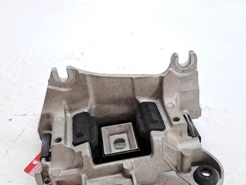 Used Gearbox mount RENAULT MEGANE II Saloon (LM0/1_) 1.5 dCi (LM0F, LM0T, LM2B) (82 hp) 28037709