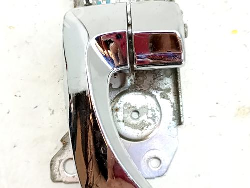 front-left-interior-door-handle-kia-sorento-i-jc-2002-2003-2004-2005-2006-2007-2008-2009-2010-2011-32105165 main image