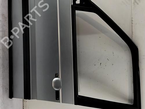 Used Left front door Left front door LAND ROVER RANGE ROVER II (P38A) 2.5 D 4x4 (136 hp) 40550500 40550500
