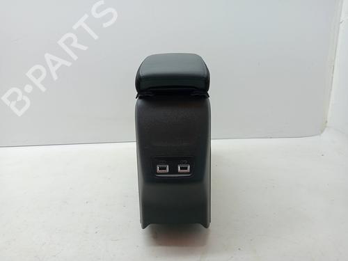 Armrest / Center console PEUGEOT 2008 II (UD_, US_, UY_, UJ_, UR_, UC_) 1.5 BlueHDI 110 (UDYHSK) | BP23349373I20 