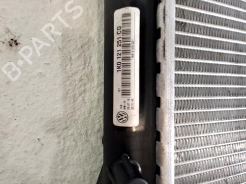 Used Water radiator SEAT LEON (1P1) 1.6 (102 hp) 29852237