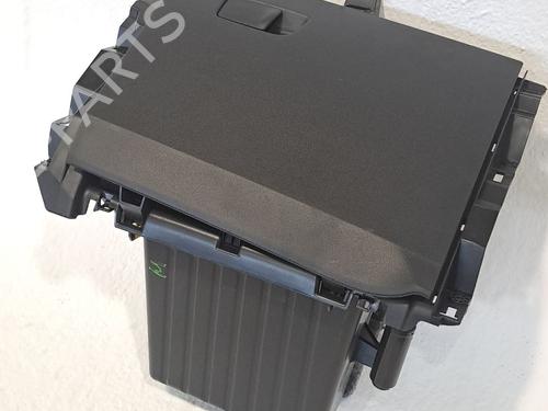 Used Glove box RENAULT CAPTUR II (HF_) TCe 140 (HFN0) (140 hp) 25712638
