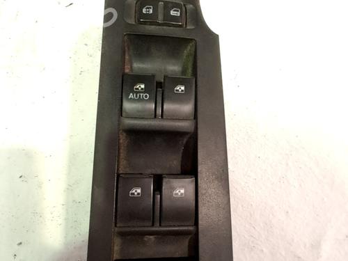Used Left front window switch Left front window switch CHEVROLET CAPTIVA (C100, C140) 2.0 D 4WD (150 hp) 35967900 35967900