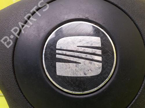 Used Driver airbag SEAT CORDOBA (6L2) 1.9 TDI (131 hp) 23649361