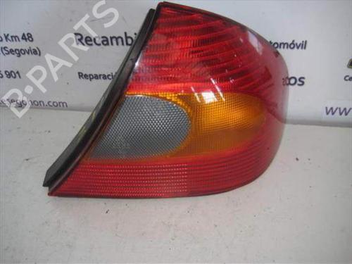 Used Right taillight FORD MONDEO II (BAP) 1.8 TD (90 hp) 25988011