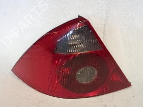 left-taillight-ford-mondeo-iii-b5y-2000-2001-2002-2003-2004-2005-2006-2007-36318250 main image