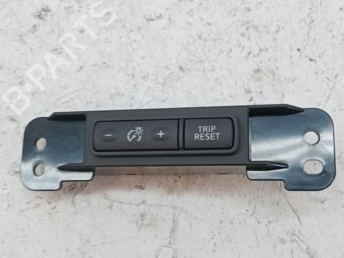 Used Switch Switch NISSAN MICRA V (K14) 1.0 IG-T 100 (101 hp) 40549564 40549564