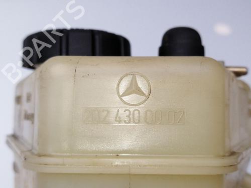 Used Brake master cylinder MERCEDES-BENZ C-CLASS (W202) C 220 D (202.121) (95 hp) 23457694