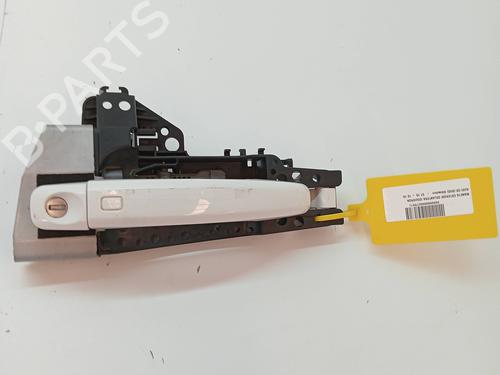 Used Front left exterior door handle Front left exterior door handle 23350172 23350172