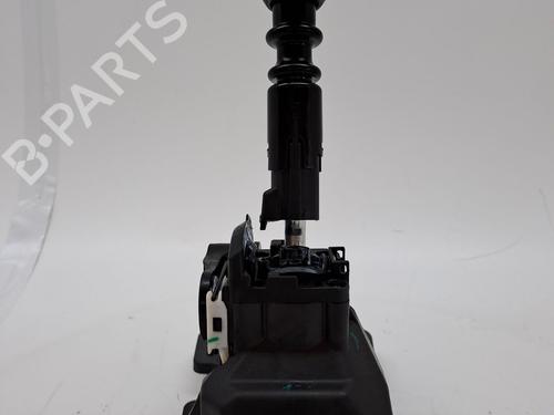 Used Gear lever OPEL CORSA F (P2JO) 1.2 (68) (101 hp) 23283862