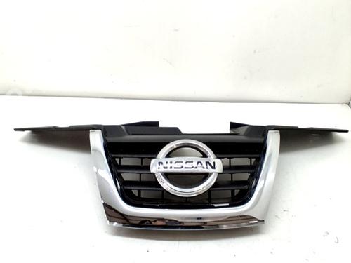 Used Grille NISSAN JUKE (F15) 1.5 dCi (110 hp) 30050535