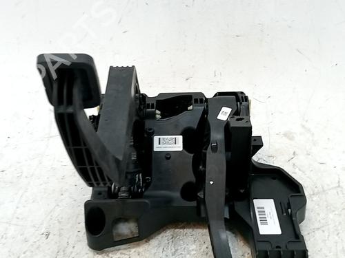 Used Break pedal Break pedal 37288482 37288482
