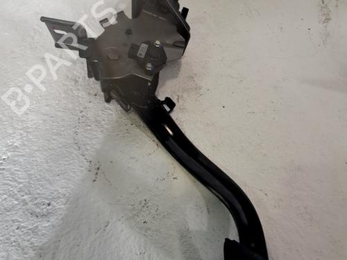 Pédale d'embrayage HYUNDAI TUCSON (TL, TLE) 1.6 CRDi hybrid 48V (116 hp) 30960634