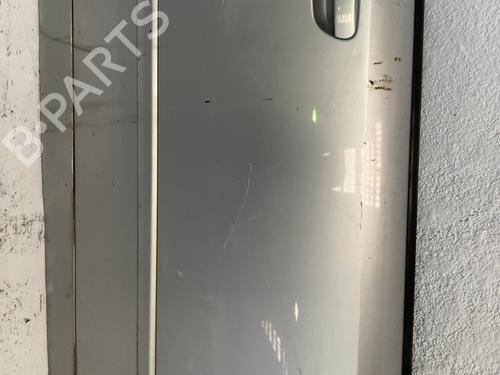 Used Right front door Right front door 38990017 38990017