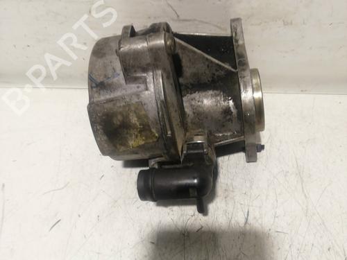Used Vacuum pump RENAULT LAGUNA II (BG0/1_) 1.9 dCi (BG08, BG0G) (120 hp) 25465762