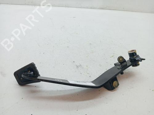 Used Clutch pedal HYUNDAI ix35 (LM, EL, ELH) 2.0 CRDi (136 hp) 23355388