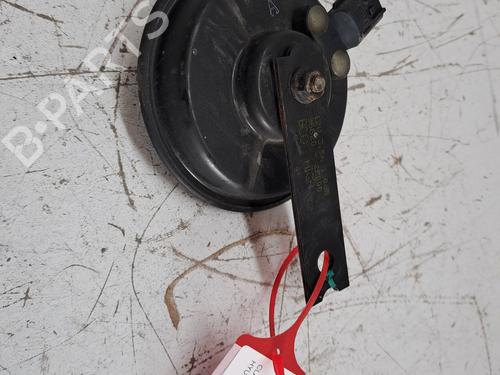 Used Horn HYUNDAI TUCSON (JM) 2.0 (141 hp) 23944901