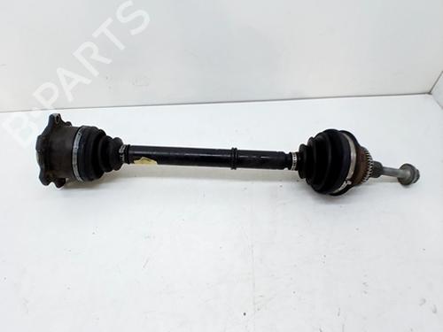 Used Left front driveshaft AUDI 80 B4 Saloon (8C2) 2.0 E (115 hp) 30121004