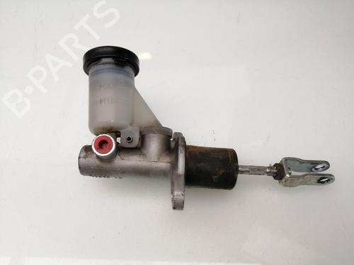 Used Clutch slave cylinder NISSAN TERRANO II (R20) 2.7 TD 4WD (101 hp) 25470098