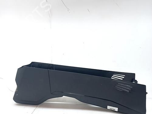 Used Middle console PEUGEOT 2008 I (CU_) 1.2 THP 110 / PureTech 110 (110 hp) 30772109