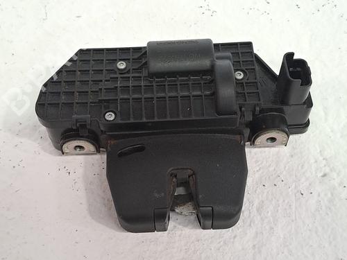 Used Tailgate lock PEUGEOT 2008 I (CU_) 1.6 HDi (92 hp) 28959961