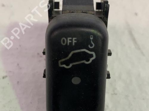 switch-mercedes-benz-e-class-w210-1995-1996-1997-1998-1999-2000-2001-2002-2003-36407570 main image