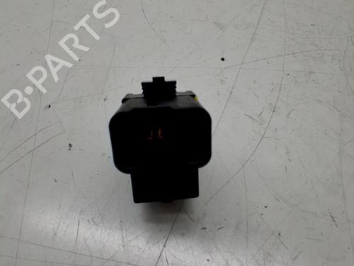 Used Right front window switch MITSUBISHI MIRAGE / SPACE STAR VI Hatchback (A0_A) 1.2 (A03A) (80 hp) 29556227
