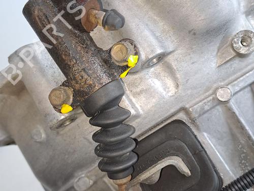 Gearbox KIA SORENTO I (JC) 2.5 CRDi 4WD | BP24659204M3