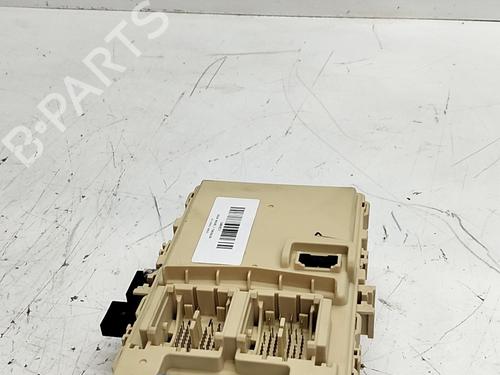 Used Fuse box Fuse box 38748518 38748518