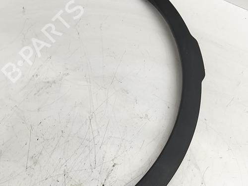 front-right-wheel-arch-trim-land-rover-range-rover-evoque-l538-2011-2012-2013-2014-2015-2016-2017-2018-2019-38748255 main image