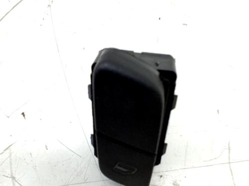 switch-vw-polo-iv-9n_-9a_-2001-2002-2003-2004-2005-2006-2007-2008-2009-2010-2011-2012-2013-2014-32106906 main image