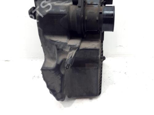 Luftfiltergehäuse für Luftfiltergehäuse RENAULT SCÉNIC II (JM0/1_) 1.9 dCi (JM14) (131 hp) 33764713 33764713