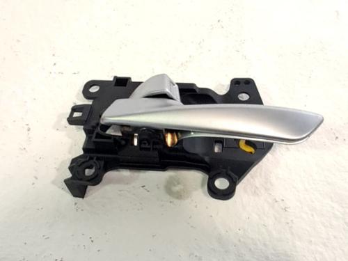 Portiergreep binnen links achter HYUNDAI TUCSON (TL, TLE) 1.6 CRDi hybrid 48V (116 hp) 30623328