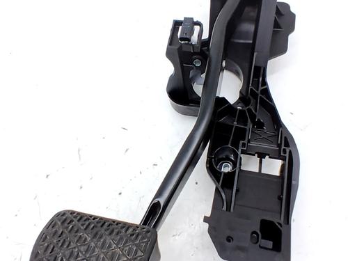Pedal travão Pedal travão MERCEDES-BENZ B-CLASS Sports Tourer (W247) B 200 d (247.012) (150 hp) 33765928 33765928