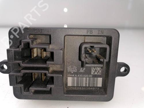 Varmeblæsermodstand IVECO DAILY VI Van 33S16, 35S16, 35C16, 38S16, 40C16, 42S16, 50C16 (156 hp) 23939042
