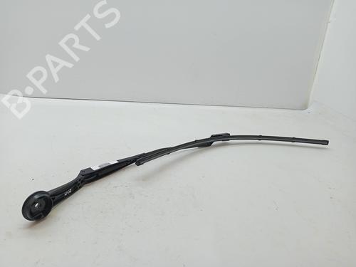Used Front windshield wiper arm FORD FOCUS III 2.0 TDCi (150 hp) 23348264