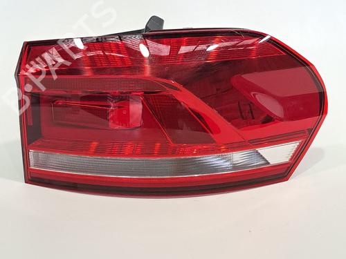 Used Right taillight VW TOURAN (5T1) 1.5 TSI (150 hp) 23370580