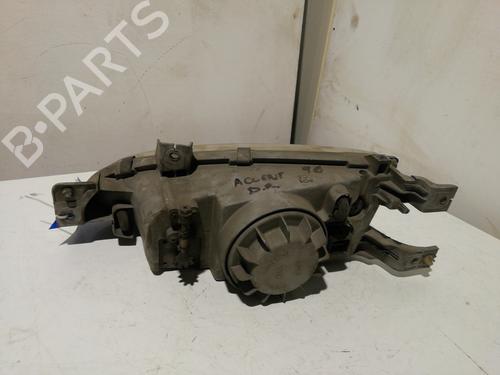 Right headlight HYUNDAI ACCENT I (X-3) 1.3 i 12V | BP25987768C29 