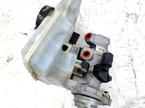 Brake master cylinder SEAT LEON ST (5F8) 2.0 TDI | BP35752707M77 - Image 2