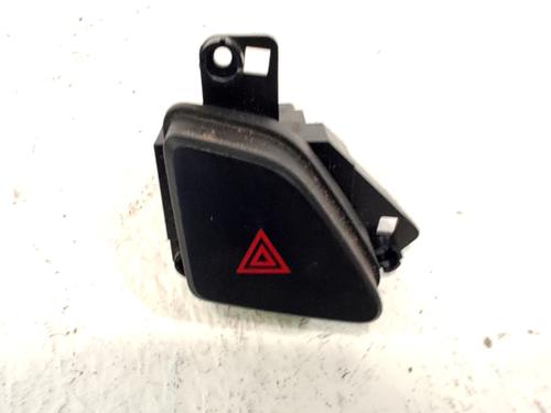 warning-switch-hyundai-i30-estate-fd-2007-2008-2009-2010-2011-2012-32257694 main image