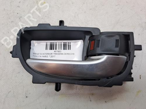 Højre bagtil invendig håndtag TOYOTA YARIS (_P13_) 1.5 Hybrid (NHP130_, NHP130) (101 hp) 23358385